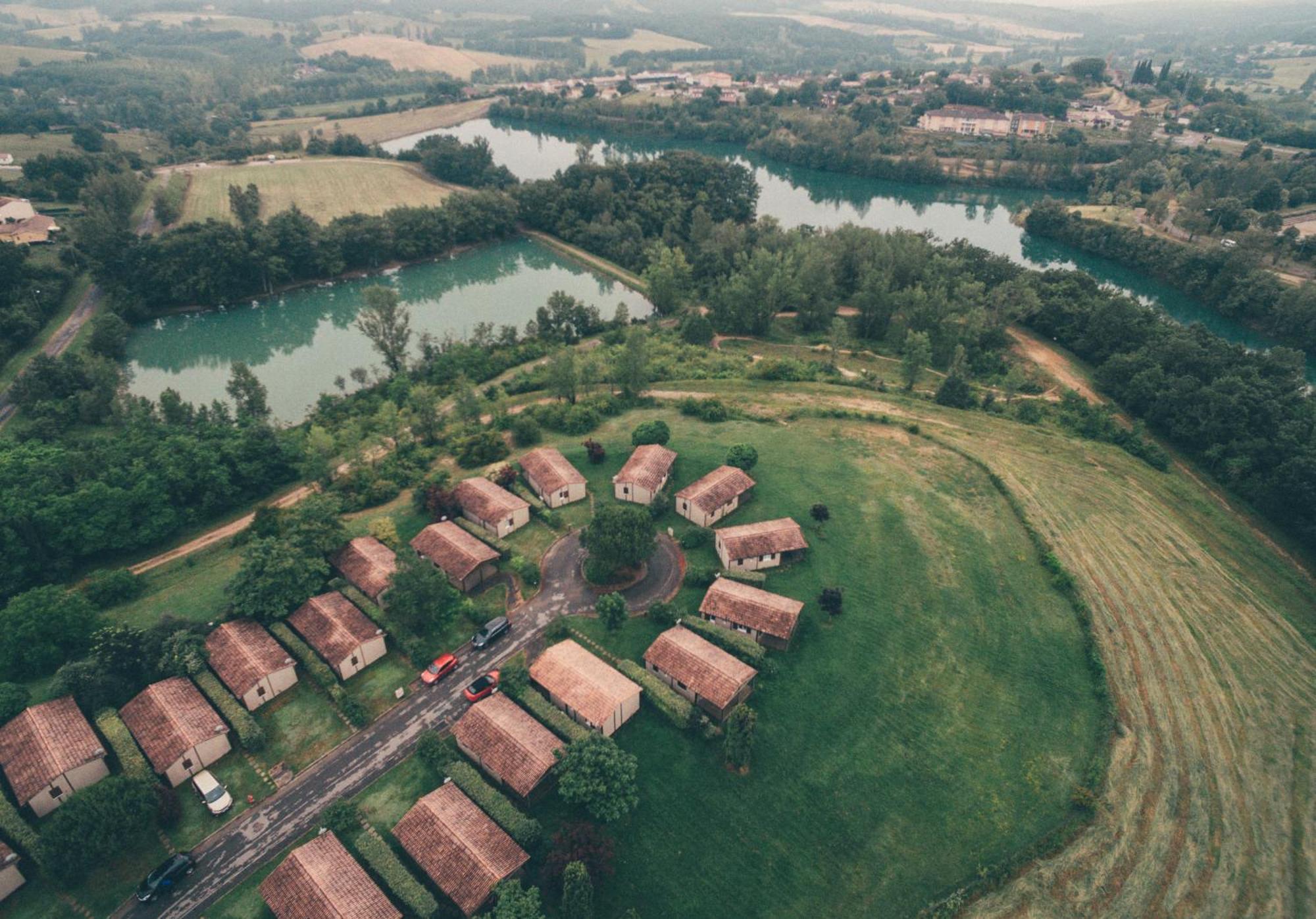 Terres De France - Les Hameaux Des Lacs Monclar-de-Quercy Экстерьер фото